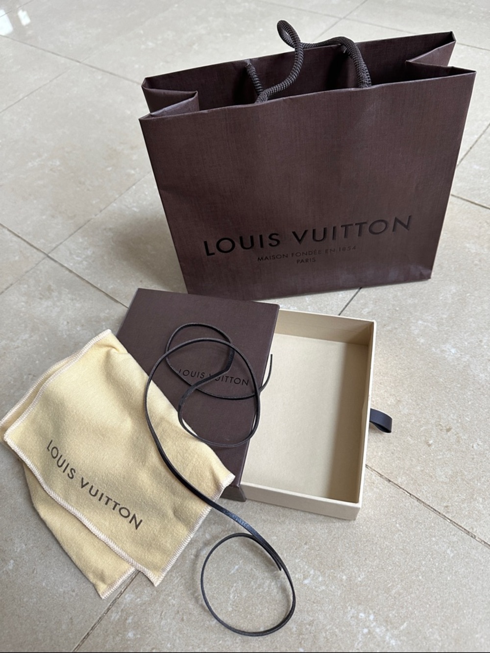 Louis Vuitton Brown and Beige Packaging Set with Tan Dust Cloth